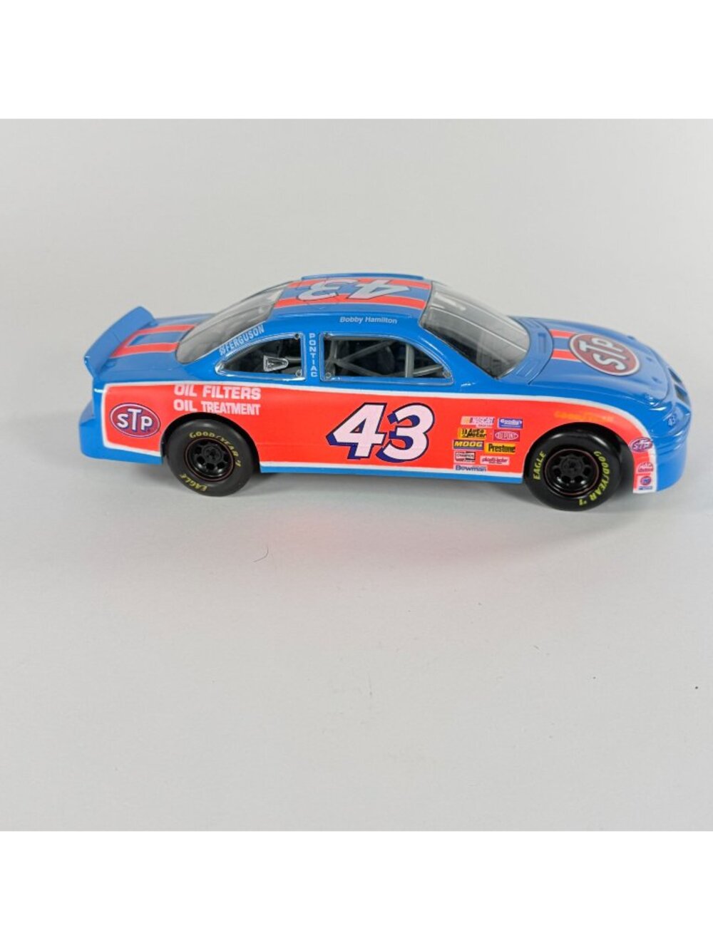 Racing Champions Bobby Hamilton 43 STP 1996 Pontiac NASCAR 1:18 Diecast